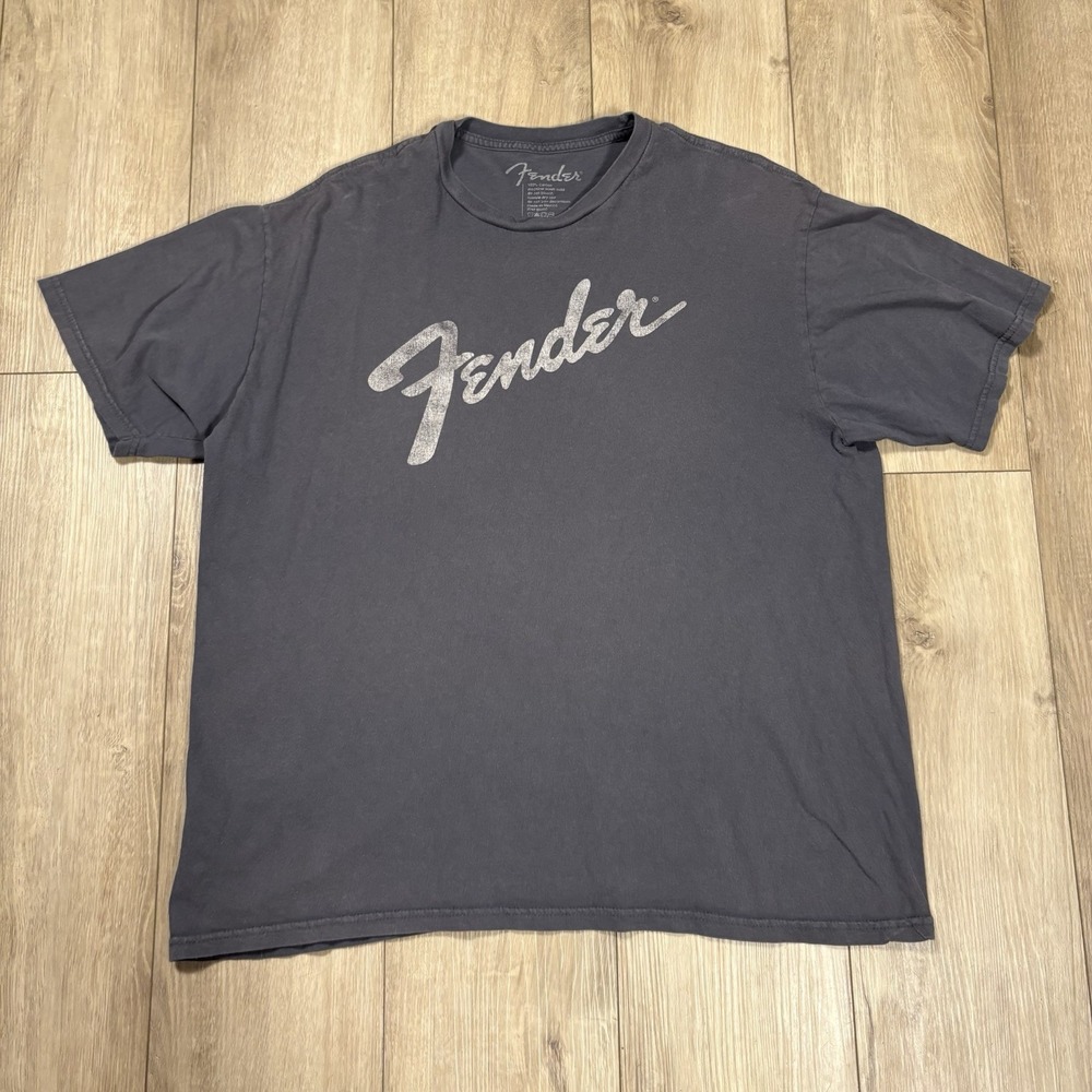 Fender Logo Grey Short Sleeve Graphic T-Shirt Men's Size XL‎